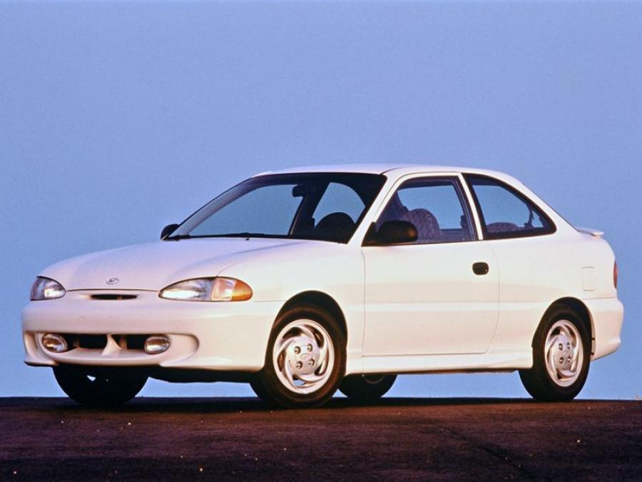  Hyundai Accent 3-Door 1994 года  (US) (фото 2 из 4)